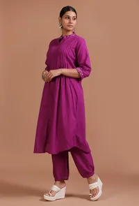 Set Of 2: Pink Cotton Plain Kurta & Pant Set image 2