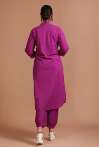 Set Of 2: Pink Cotton Plain Kurta & Pant Set image 3