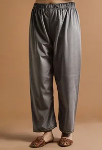 Set Of 3: Grey Kashmiri Tilla Embroidery Phiran With Pant and Dupatta-Free Size image 6