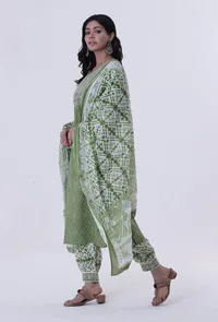 Set Of 3: Green & White Color Cotton Block Printed Kurta, Pant & Dupatta image 2
