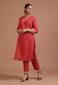 Set Of 2: Red Cotton Plain Kurta & Pant Set image 2