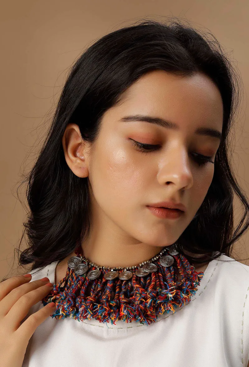 Saami Red Contrast Thread Tribal Necklace