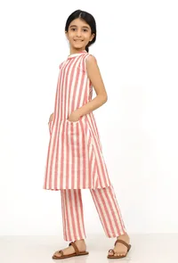 Set of 2: Scarlet Red Stripes Cotton Kurti with Pants image 3