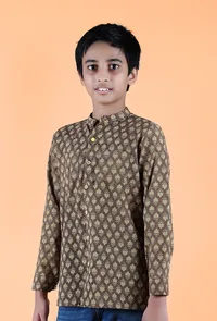 Abe Khaki Ajrakh Print Cotton Super Short Kurta image 4