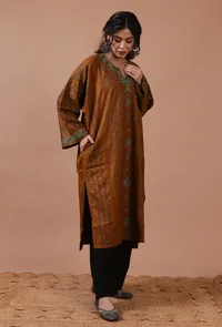 Brown Woolen Sozni Embroidered Phiran- Free Size image 3