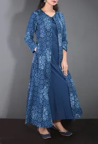Circular Motifs Indigo Bagru Print Cape with Pockets image 2
