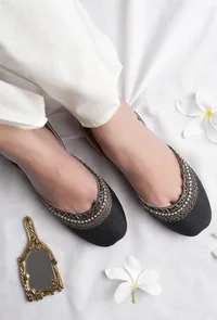 Annika Black Dori Zari Embroidery Jutti image 1
