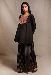 Set of 2: Black Front Embroidered Gathered Short Kurta with Black Hand Block Printed palazzo Pants image 2