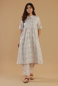 Set of 2: Off-White Ikat Cotton Gathered Kurta and Straight Pant Set image 1