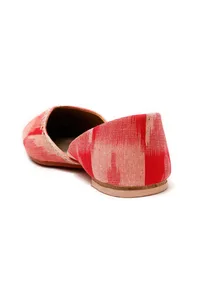 Pink Ikkat Cruelty Free Leather Juttis image 6