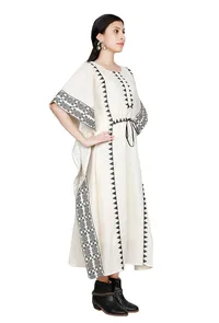 Ivory-Onyx cotton Cross Stitch Kaftan With Slip image 4