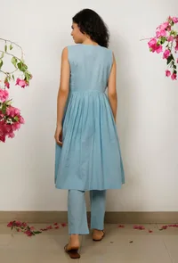Blue Sleeveless Gathered Kurta image 5