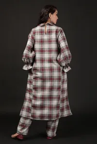 Smoke Grey Woven Tartan Checks Phiran Kurta With Pockets image 4