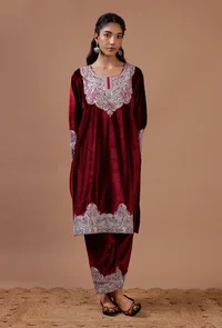 Maroon Velvet Zari Embroidered Kurta & Pant Set- Free Size image 1
