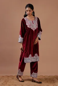 Maroon Velvet Zari Embroidered Kurta & Pant Set- Free Size image 2