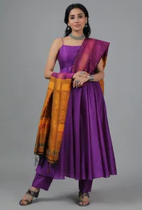 Maroon & Ochre Ikat Dupatta image 2