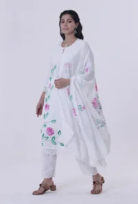 White Cotton Chikankari Laces Dupatta image 4