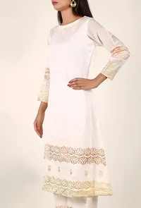 Off White Gold Foil Print Chanderi Kurta image 2