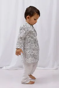 Set of 2: Black Hand Block Printed Cotton Kurta and White Pajama Set image 2