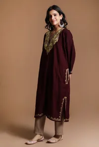 Dark Sienna Aari Embroidered Kashmiri Phiran-Free Size image 3
