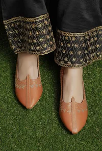 Orange Zari Aari Embroidered Juttis image 2