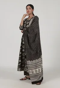 Ajrakh Printed Black & White Cotton Dupatta image 3