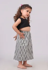 Set of 2: Black Cotton Crop Top with Pants image 2