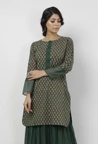 Irvin Bottle Green Floral Hand-Block Printed Cotton Short Kurta image 4