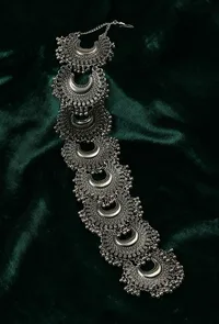 Rajsi Chandram Heritage Hair Parandi image 1