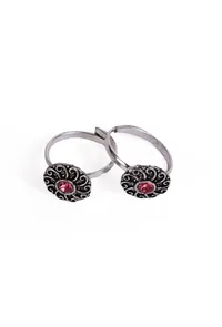 Yukti Red Stone German Silver Adjustable Toe Ring image 2