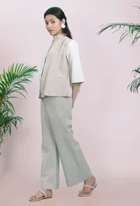 Set of 2: White And Beige Dobby Cotton Straight Kurta With Beige Cotton Straight Pants image 2