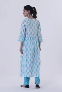 Set Of 2: White Cotton Kurta & Pant Set with Blue Motif image 3