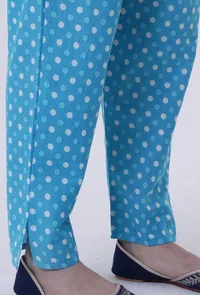 Set Of 2: White Cotton Kurta & Pant Set with Blue Motif image 6