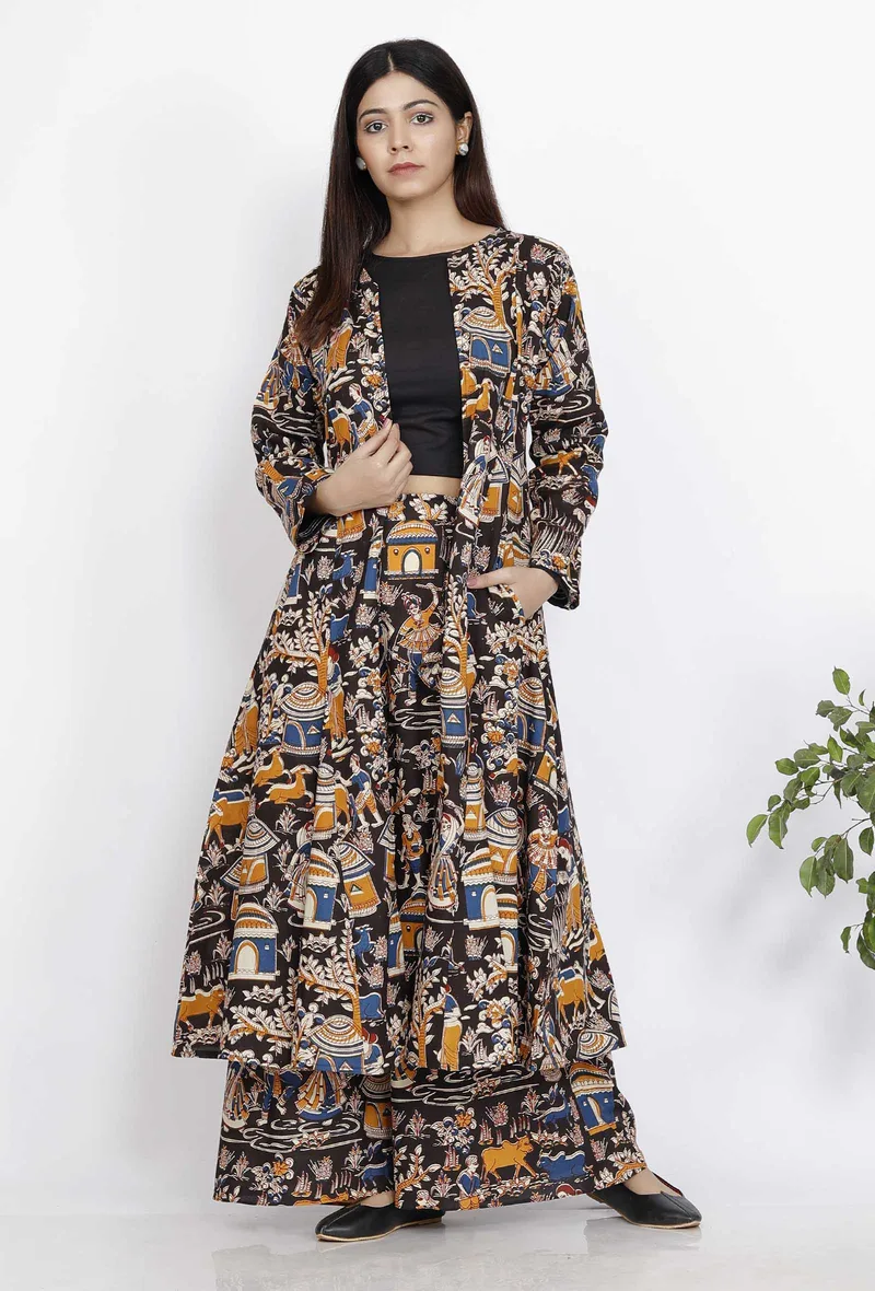 Contrast Kalamkari Printed Cape