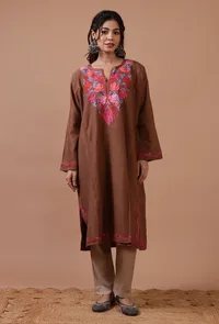 Pinkish Brown Woolen Ari Embroidered Phiran- Free Size image 1