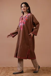 Pinkish Brown Woolen Ari Embroidered Phiran- Free Size image 2