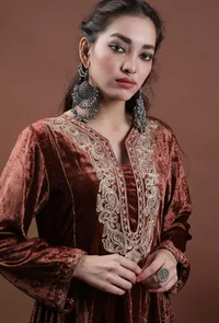 Saima Rust Velvet Phiran With Tilla Embroidery image 5