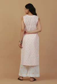 Set Of 2: White & Peach Handblock Printed Sleeveless Kurta with Palazzo image 3