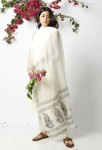 The Floral Off White Kota Dupatta image 2