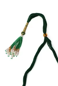 Kundan, Beads, And Kemp Combination Antique Gold Jewellery Set With Pair Studs image 5