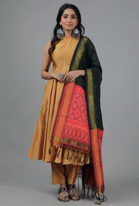 Black & Coral Ikat Dupatta image 2