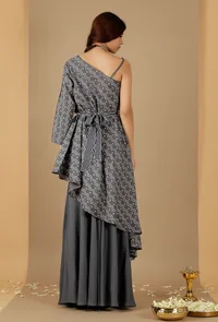 Set Of 2: Bandhani One-Shoulder Asymmetrical Kurta & Skirt image 4