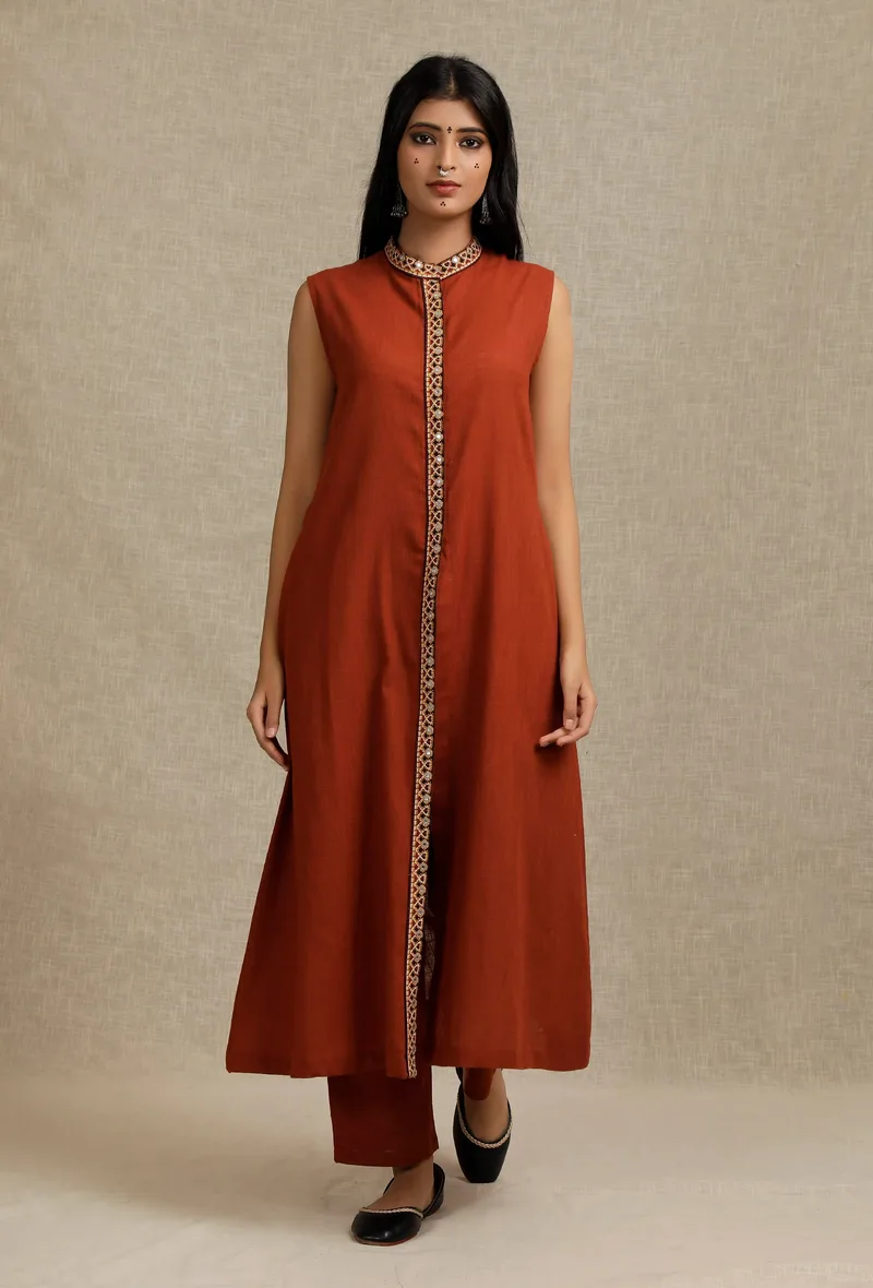 Set Of 2: Solid Rust Bandhgala Kurta with Embroidery Details With Solid Rust Straight Fit Narrow Pants