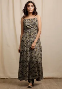 Set of 3:  Blue Ajrakh Print Slip Flared Kurta Black With Cotton Plain Dupatta with Ajrakh Print Churidar image 4