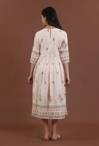 Blush Pink Floral Printed Gathered Midi Dress image 4