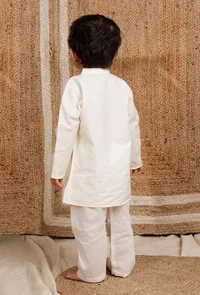 Set Of 3: Off White Cotton Silk Kurta, Pyjama & Emerald Green Brocade Nehru Jacket image 4