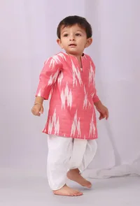 Set of 2: Pink Ikat Kurta with white Dhoti Pants image 2