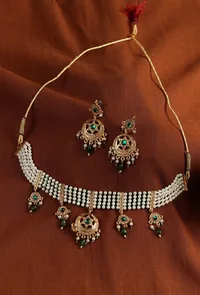 Heritage Emerald Drop Choker image 1