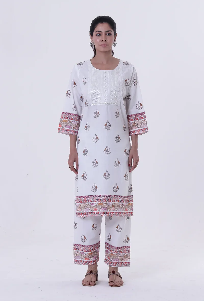 White Color Cotton Kurta With Multicolor Motif