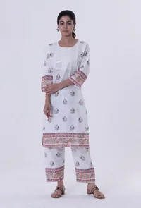 White Color Cotton Kurta With Multicolor Motif image 2